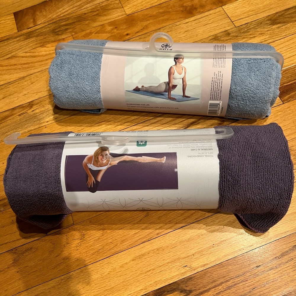 Gaiam Yoga Mat Towel NWT